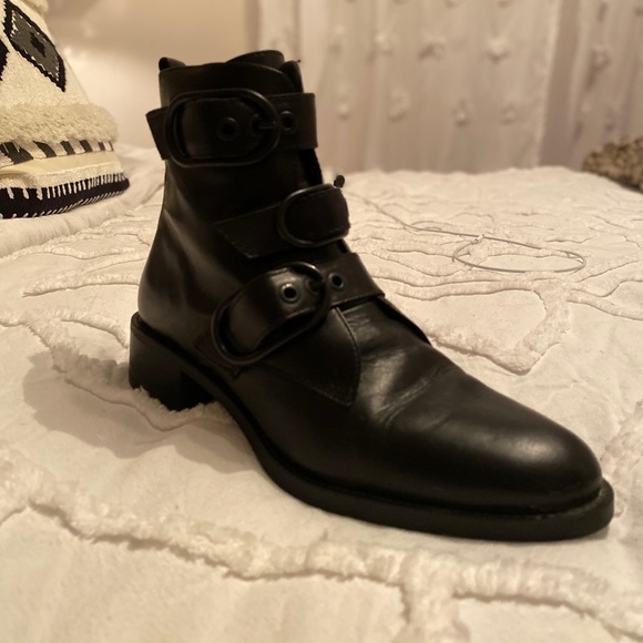 UNISA Women 100% leather boots - Picture 1 of 11